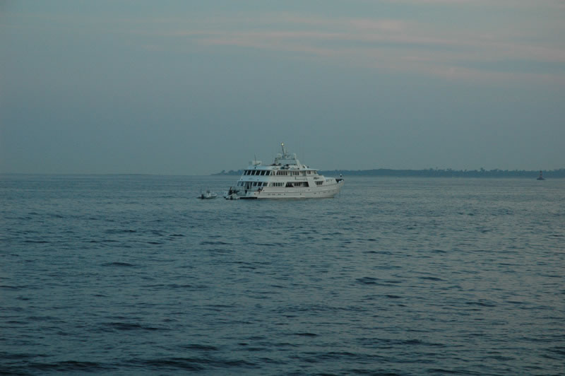 Bateaux: FEUX au mouillage (6)