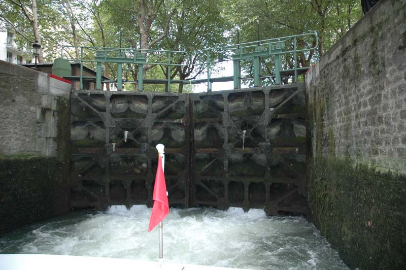 Sur le Canal Saint Martin à Paris (5)