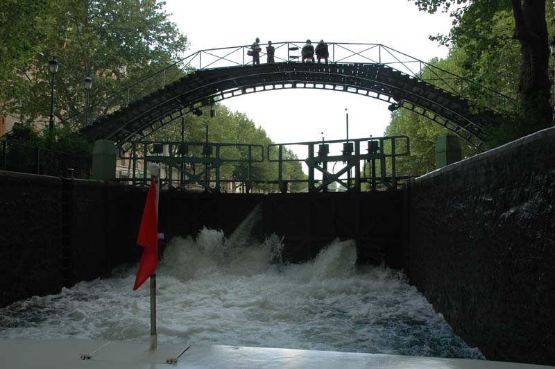 Sur le Canal Saint Martin à Paris (7)