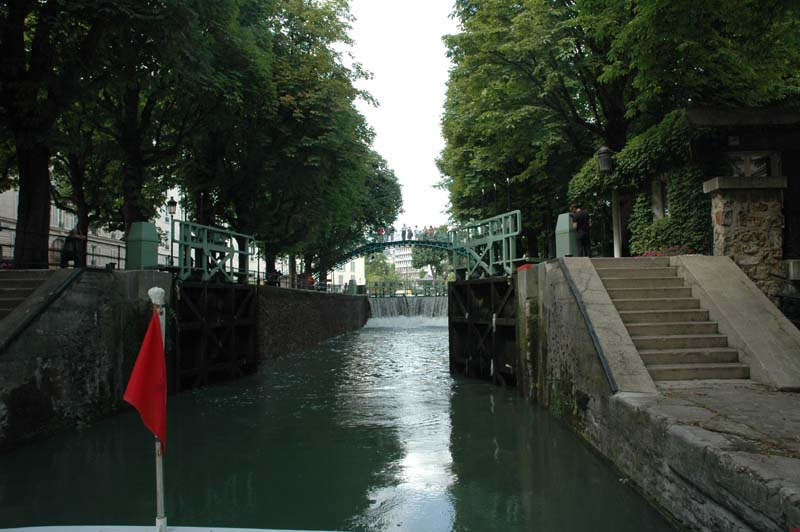 Sur le Canal Saint Martin à Paris (15)