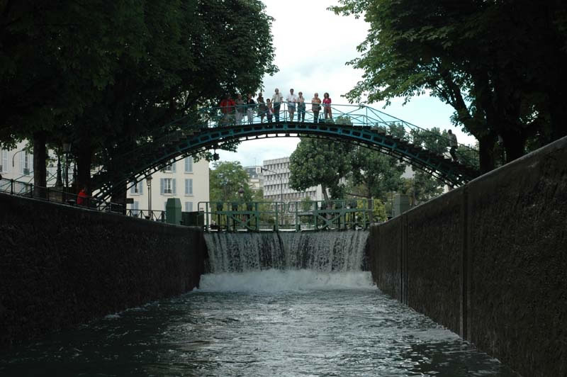 Sur le Canal Saint Martin à Paris (16)