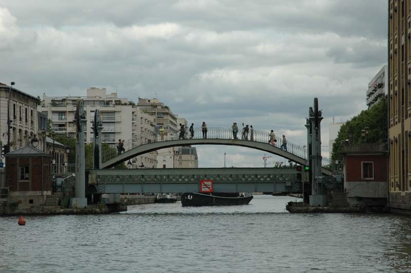 Sur le Canal Saint Martin à Paris (35)